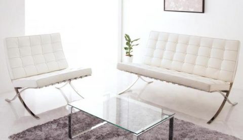 ホワイトソファはかわいいだけじゃない！二人暮らしのお部屋をかっこよくコーディネートするのにもぴったり