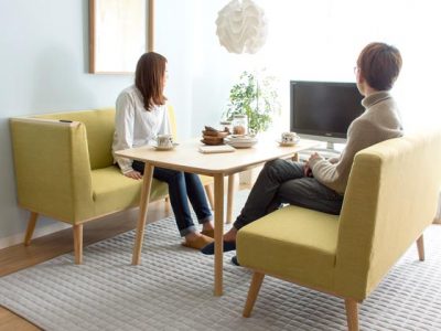 二人暮らしにぴったり。二人暮らしのソファダイニングをさわやかに